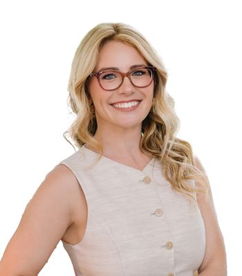 Portrait of Meghan Iacofano, REALTOR®.